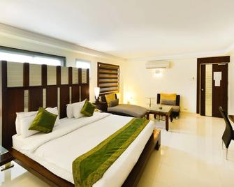 Treebo Paradise - Ahmedabad - Κρεβατοκάμαρα