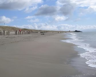 The Crown Hotel - Pwllheli - Strand