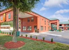 Super 8 by Wyndham Gainesville - Gainesville - Bâtiment