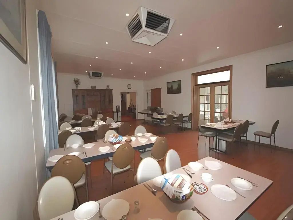 ليزي ريفر موتور إن