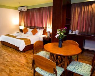 The VIP Hotel - Cagayan de Oro - Yatak Odası