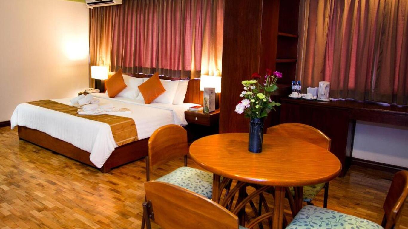 The VIP Hotel