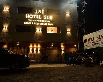 Hotel Slr Grand Haven - Brahmapur - Edificio