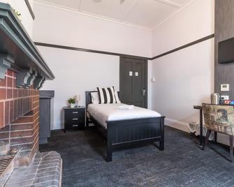 Royal Hotel Ryde - West Ryde - Bedroom