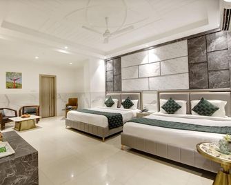 Hotel Delhi 37 - New Delhi - Bedroom