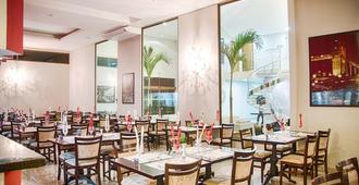 Hotel Girassol Plaza - Palmas - Restaurang