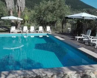 Casa Siciliana Altarbiah - Trabia - Piscina