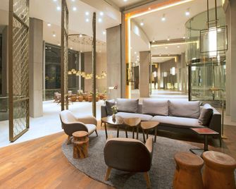 DoubleTree by Hilton Santiago Kennedy - Santiago - Lobby
