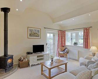 Reynard Ing Cottage - Ilkley - Living room