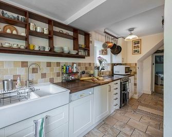 Hawddamor cottage with wood burner & Hot tub - Dolgellau - Küche
