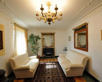 Villa Scuderi - Recanati - Obývací pokoj