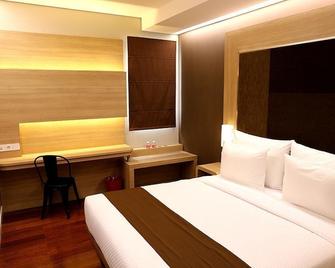 Grand Citihub Hotel at Panakkukang - Makassar - Bedroom