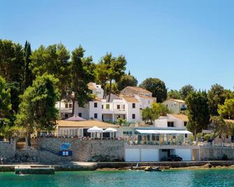 Lumbarda Resort Apartments - Lumbarda - Toà nhà