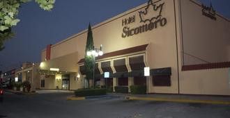 Hotel Sicomoro - Chihuahua