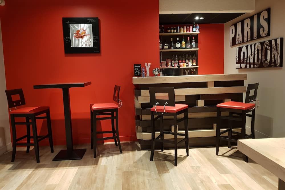 هوتل لون إيتوال لا بارديو - كليرمون- فيران - بار