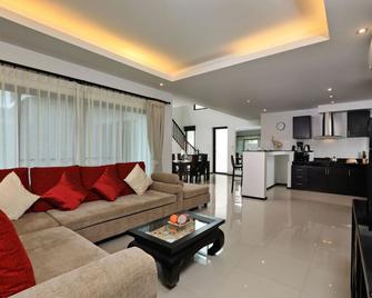 Thaimond Residence by TropicLook - Rawai - Sufragerie