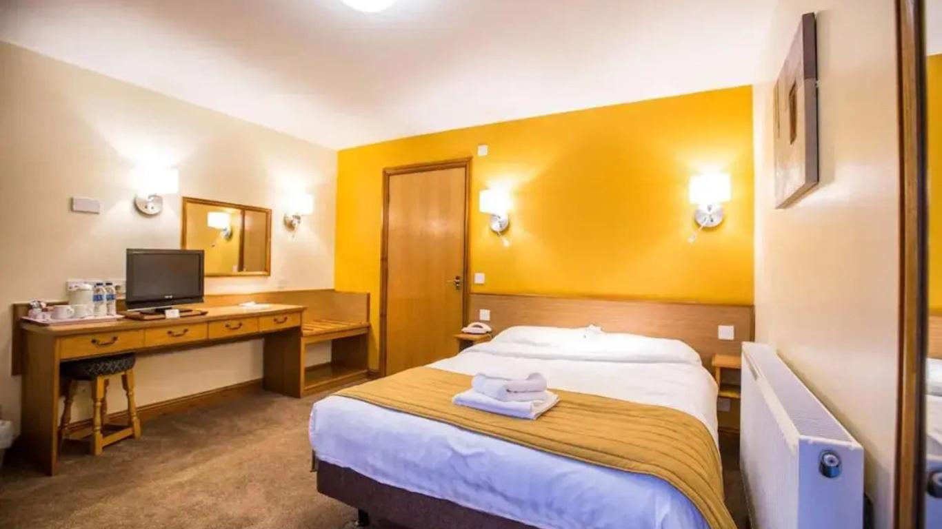 Tollgate Hotel & Leisure