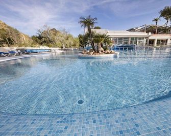 Balneario de Archena - Hotel León - Archena - Pool