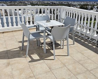 Unique Leta - Thera - Balcony