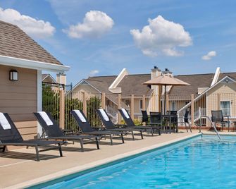 Sonesta ES Suites Cleveland Westlake - Westlake - Pool
