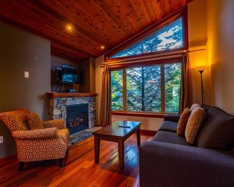 The Cabins - 2 Bedroom - Rainforest Upper Canopy! - Ucluelet - Sala de estar