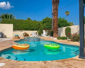 Palm Springs Pet Friendly Pool and Spa Oasis - Desert Hot Springs - Pool