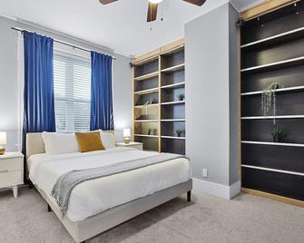 Spacious Modern 5br Home Near Downtown St Louis - St. Louis - Schlafzimmer