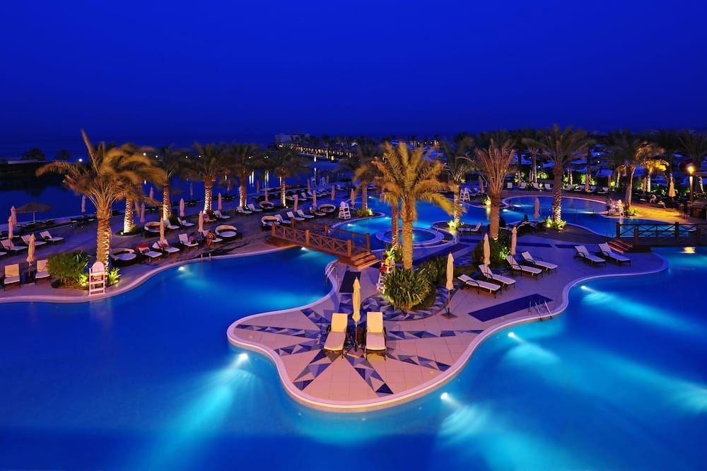 أل باندر هوتل آند ريزورت