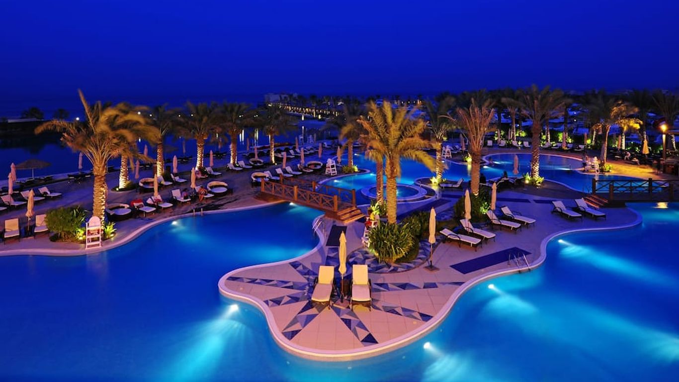 Al Bander Hotel & Resort