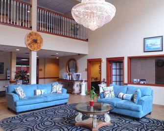Lakeside Resort & Conference Center - Houghton Lake - Living room