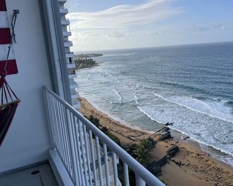 Beach Front and river mouth front near El Yunque Rain Forest! - Luquillo - Balcón