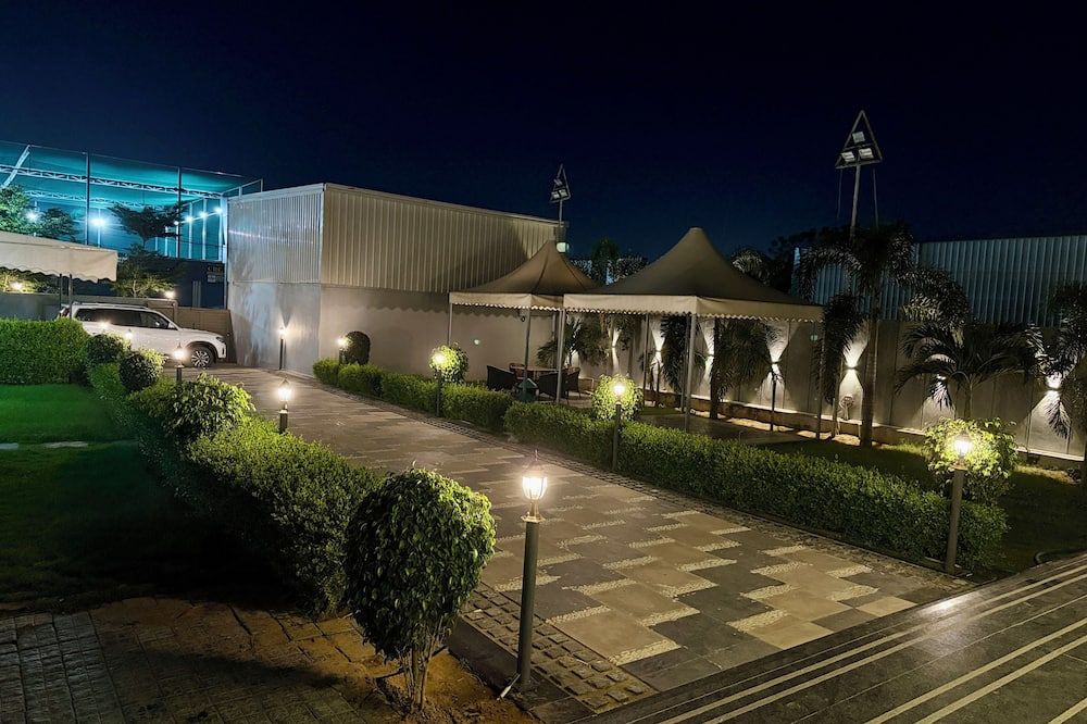 The Carnation Hotel & Resort - ג'איפור - לובי