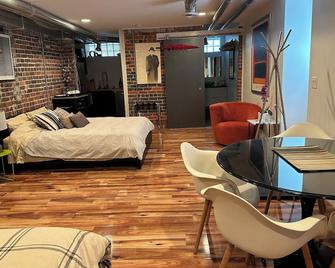 Historical Oscar Lofquist house in the heart of Des Moines - Des Moines - Restaurant