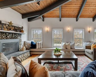 Red Clover Inn - Mendon