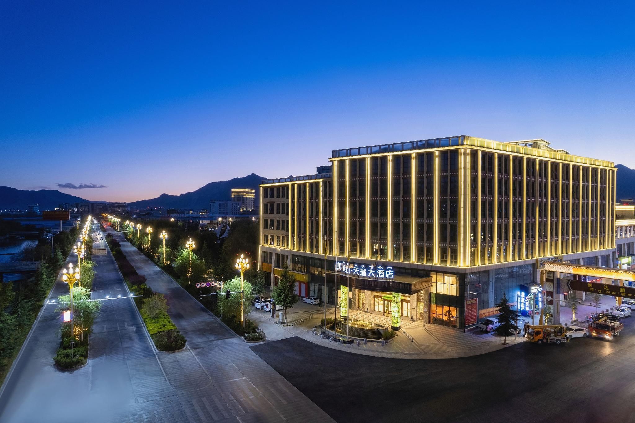 Tian Rui Hotel - Lhasa - Building