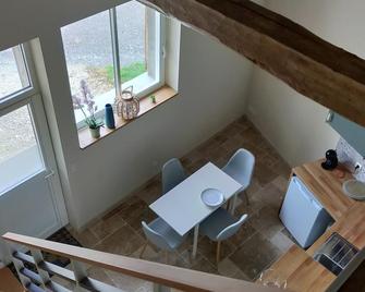 Gîte Val de Loire accès privatif: 2/4 personnes - Saint-Branchs - Dining room