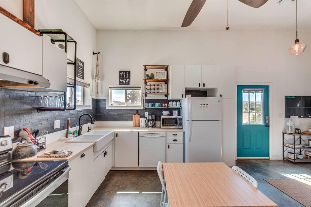 Kitchen view of Quiet Oasis with Hot Tub 21 Mi to Joshua Tree!