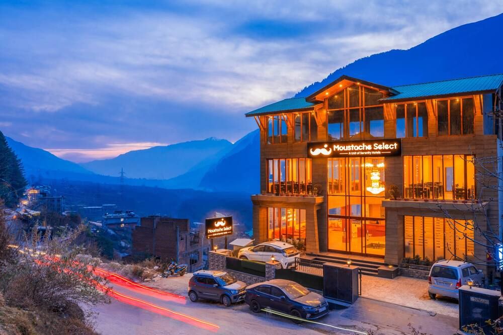 موستاش سيليكت مانالي - مانالى - مبنى