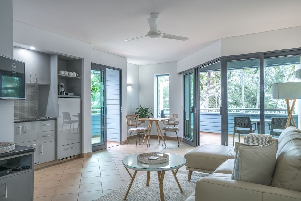 بينينسيولا بوتيك هوتل بورت دوجلاس - أدلتس أونلي هافين - بورت دوغلاس - غرفة معيشة