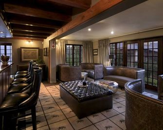 The Highlander Hotel - Dullstroom - Sala de estar