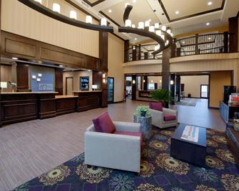 Holiday Inn Express Hotel & Suites Clearfield, An IHG Hotel - Clearfield - Lobby