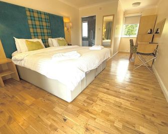 Clubhouse Hotel And Orchid Restaurant - Nairn - Habitación