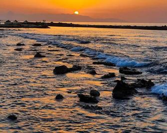 LV Home: A Living Experience ! - Analipsi - Beach
