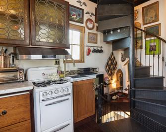 The Rosemary - Los Angeles - Kitchen
