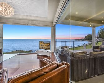 Aloha Waterfront Properties - Robe
