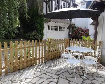 Le Petit Marais - Isigny-sur-Mer - Binnenhof