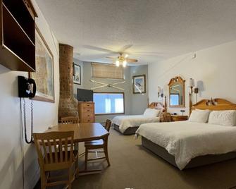 Tyrolean Lodge - Aspen - Bedroom