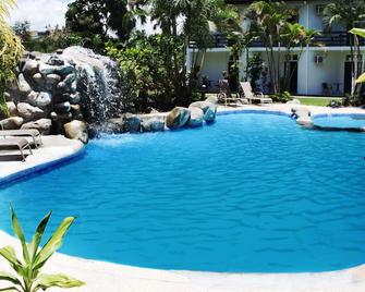 Hotel Oasis - Nadi - Piscina