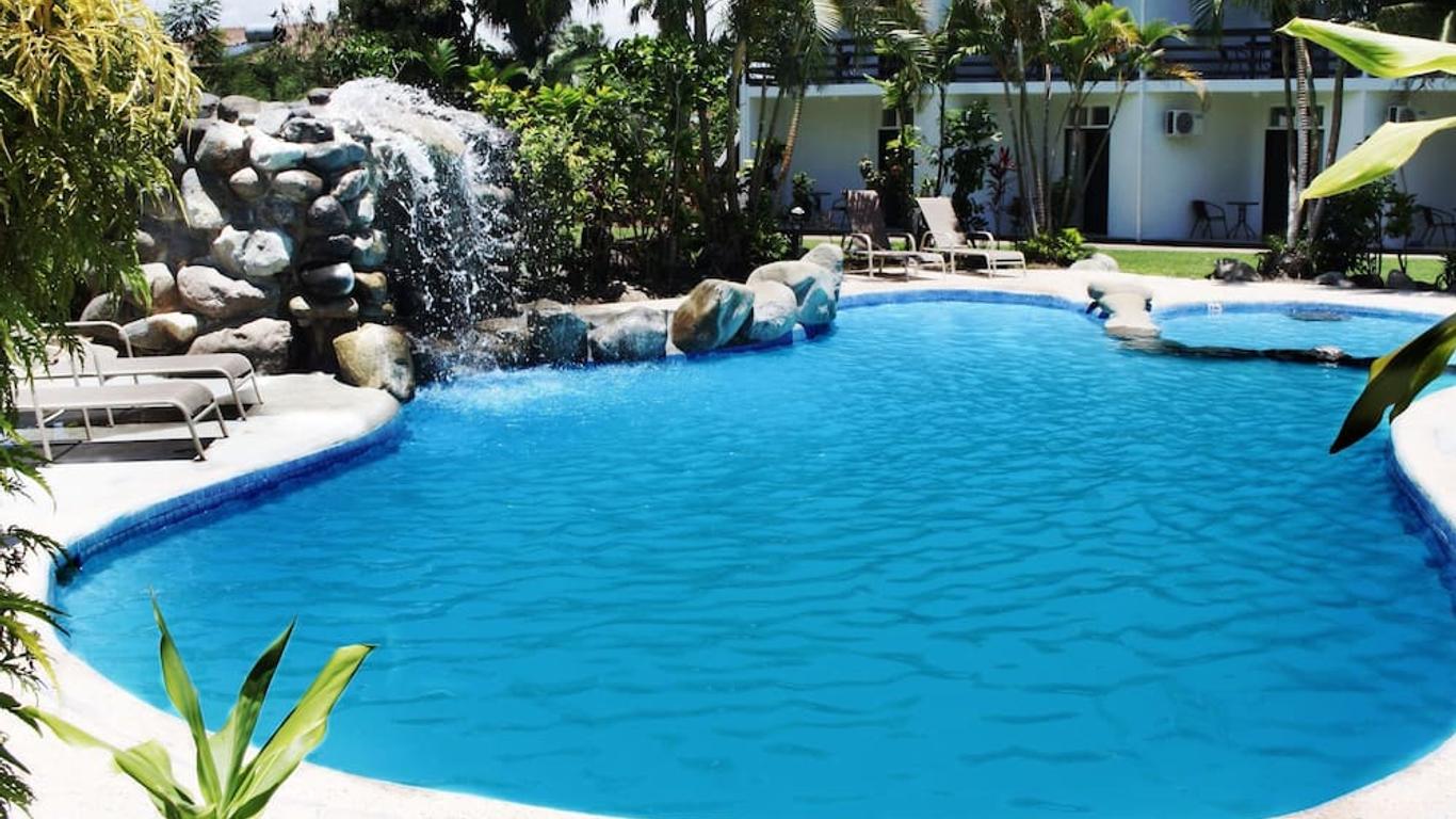 Hotel Oasis