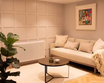Stunning townhouse apartment in central Cambridge - Cambridge - Sala